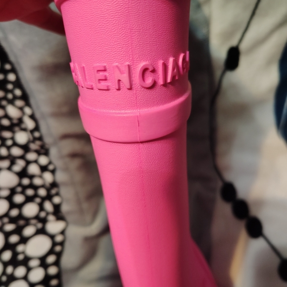 Balenciaga Bright Pink - Picture 4 of 7